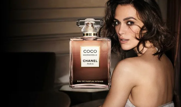 Фото статьи. На фото девушка из рекламного ролика Bleu de Chanel Eau de Parfum, Chanel